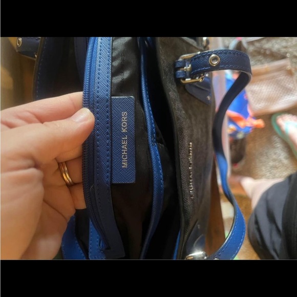 Michael Kors Voyager - Picture 6 of 10